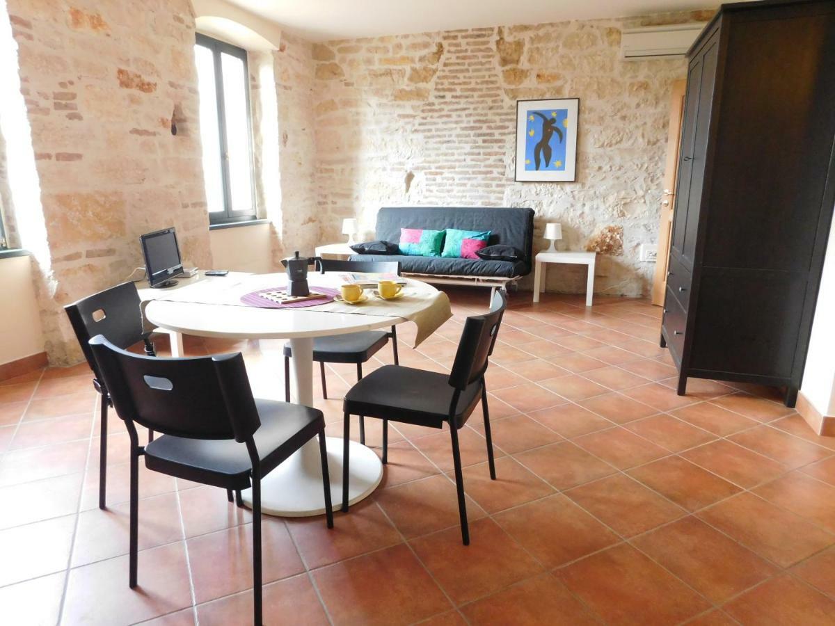 Rovinj'S Flowers Apartments Екстер'єр фото